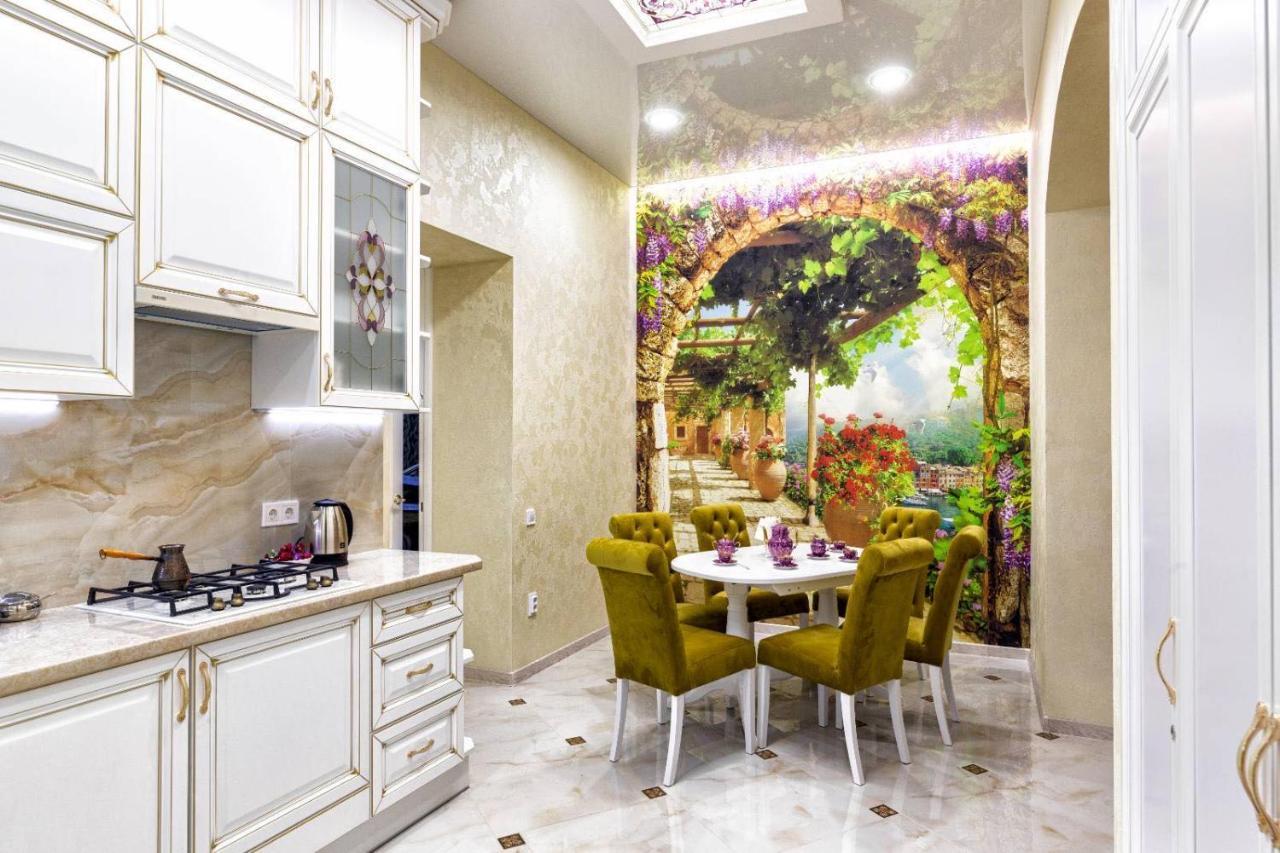 Rynok Square City Center Two Bedroom Apartment! Lemberg Exterior foto
